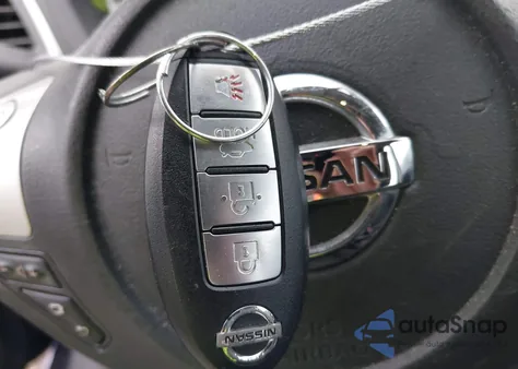 2017 Nissan Sentra Sr z USA, uszkodzony, nr VIN 3N1AB7AP5HY304917